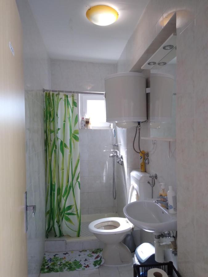 Apartments "Sun-Sea" Лопар Екстериор снимка