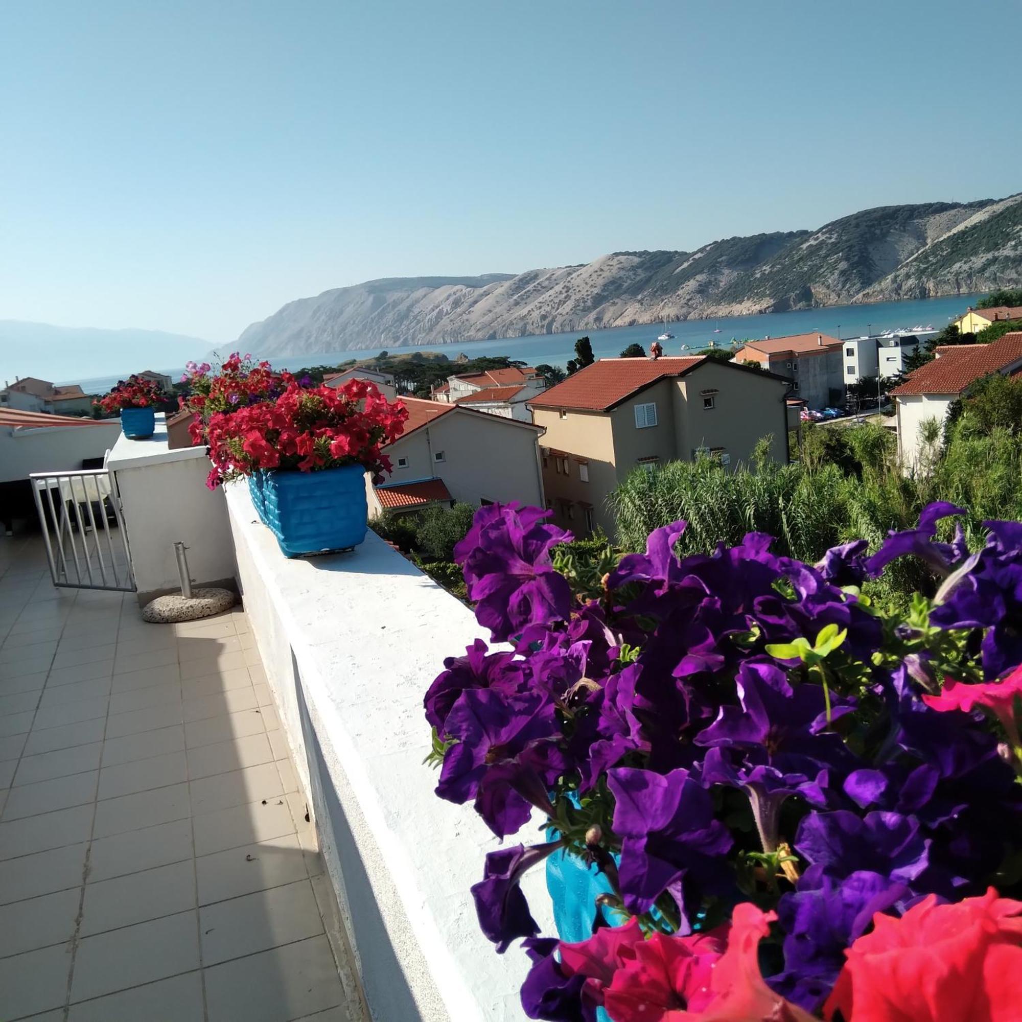 Apartments "Sun-Sea" Лопар Екстериор снимка